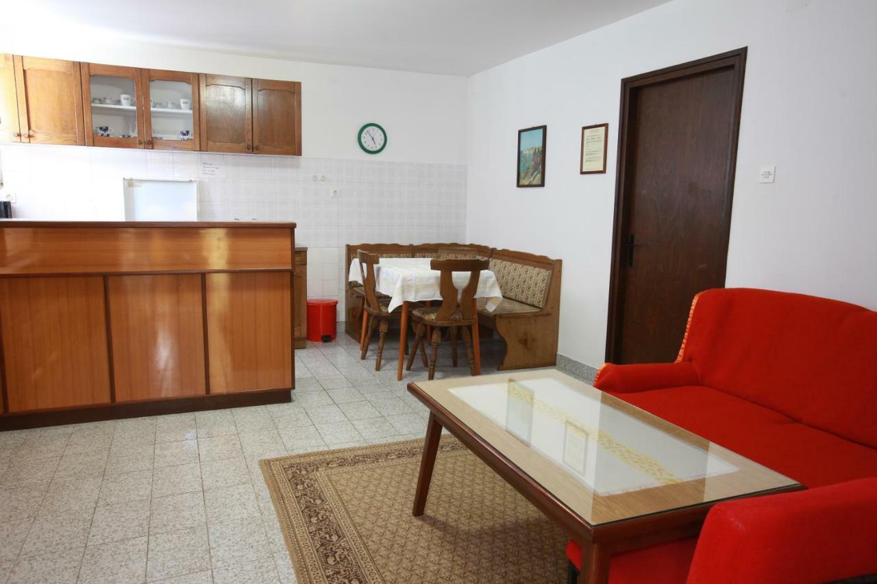 Apartments & Room Jagoda Baška Esterno foto